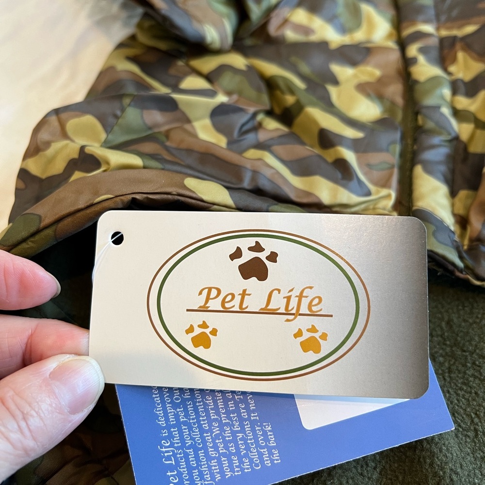 🐾 HOST PICK 🐾 Pet Life Reflecta Sport Rainbreaker Dog Raincoat Jacket NWT - Picture 9 of 14